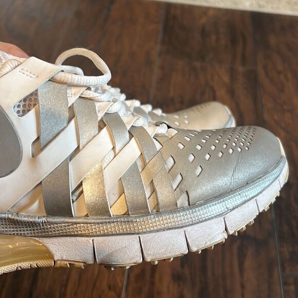 Nike Fingertrap Max Men's 9.5 Reflect Silver / White 644673-100 training running - Picture 5 of 12